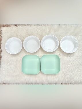 DINNERWARE SET